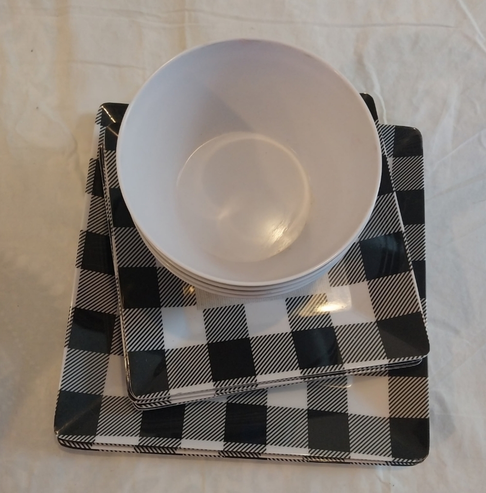 Buffalo Check Pumpkin Dinnerware Set - Picture 2 of 3